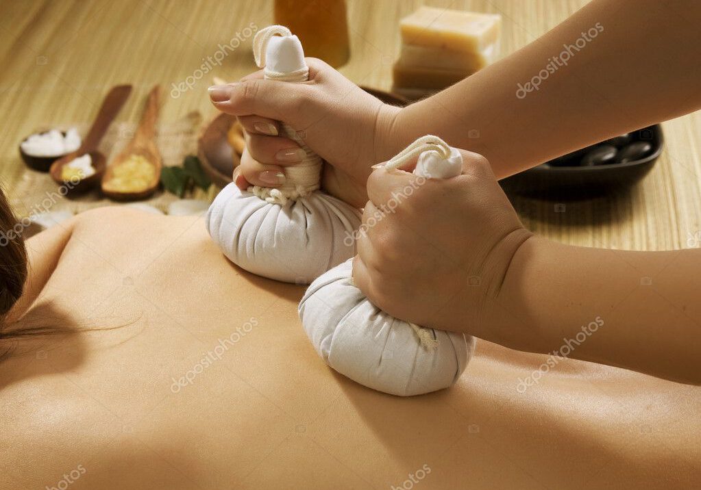 depositphotos_10679268-stock-photo-spa-thai-massage